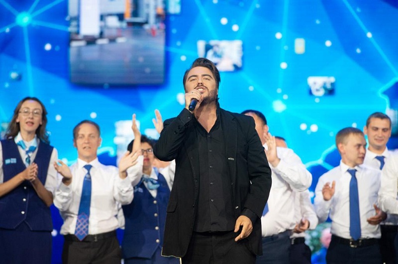 Сингл «Малиновая ночь» Олега Шаумарова завоевывает популярность