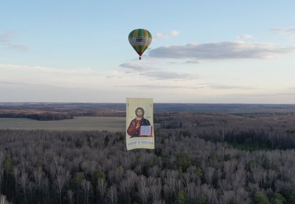 Федерация бокса России запустила горячую линию для спортсменов и поздравила верующих