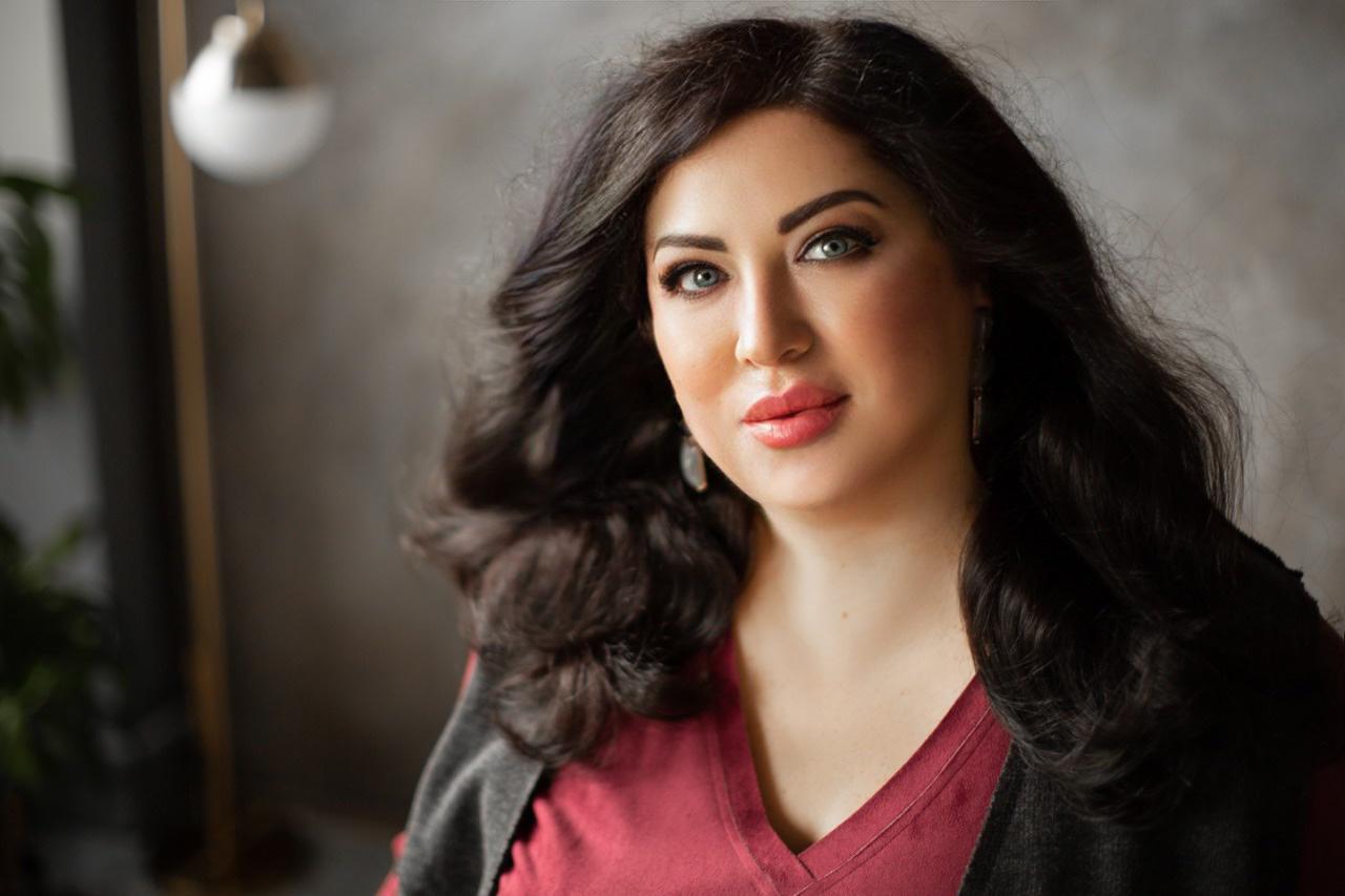 Анна Романова – королева маникюра