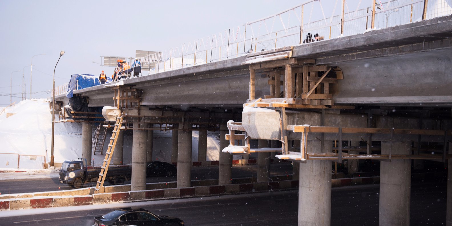 Медалью «За строительство транспортных объектов» награжден глава «Восточного порта» Петр Ямов